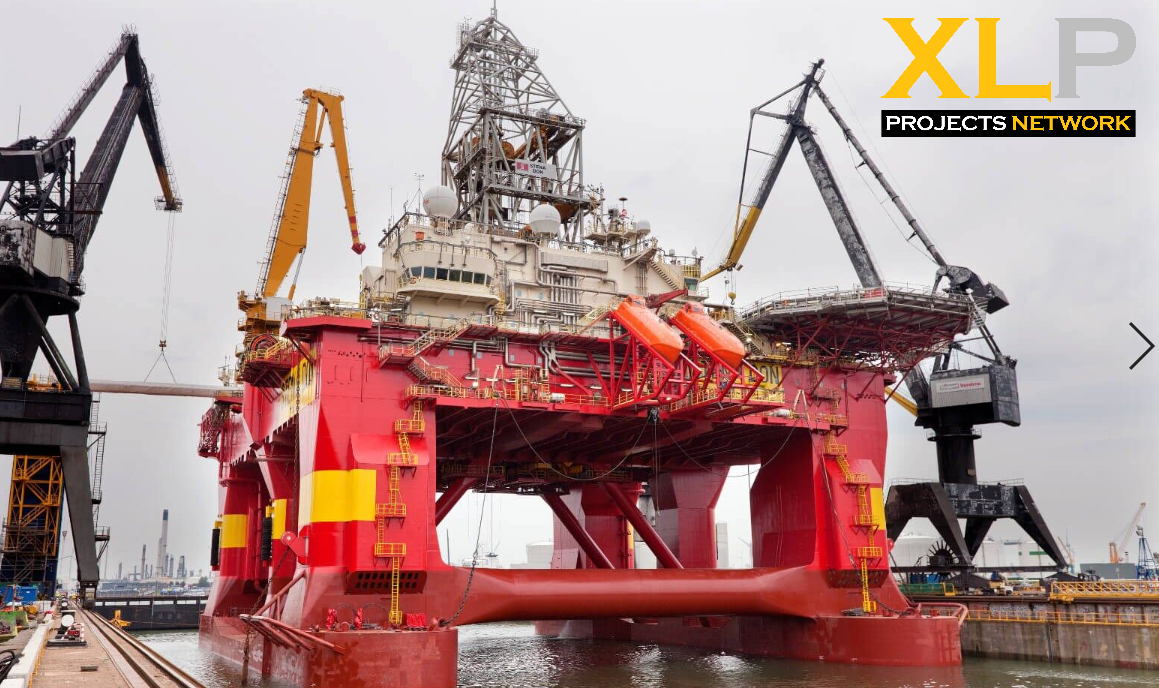 Починка корабля. Stena drilling корабль. Ремонтный корабль. Ремонт корабля.