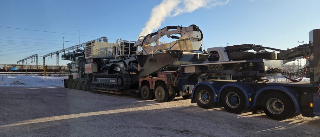 Turku, Finland Callao, Peru Mining 55MT equipment