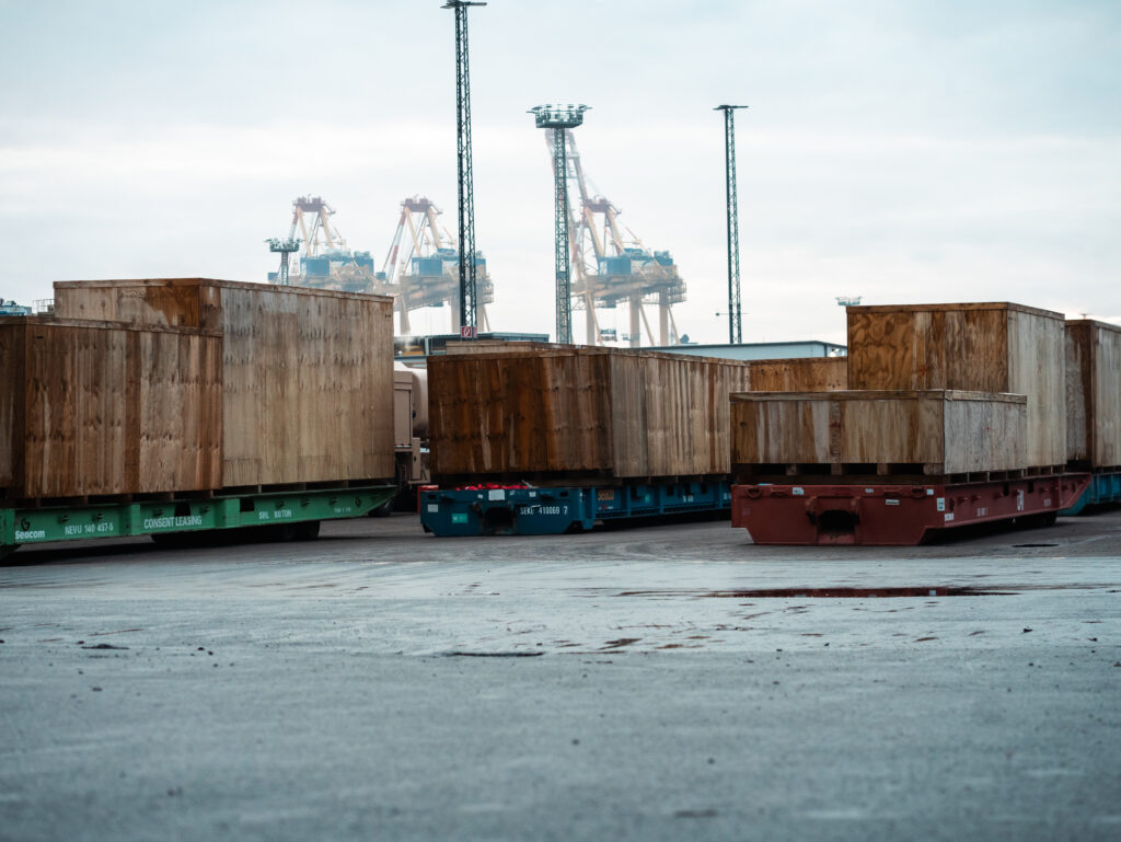 GR Global Projects Delivers 2,000 FRT Machinery From Germany to Utah