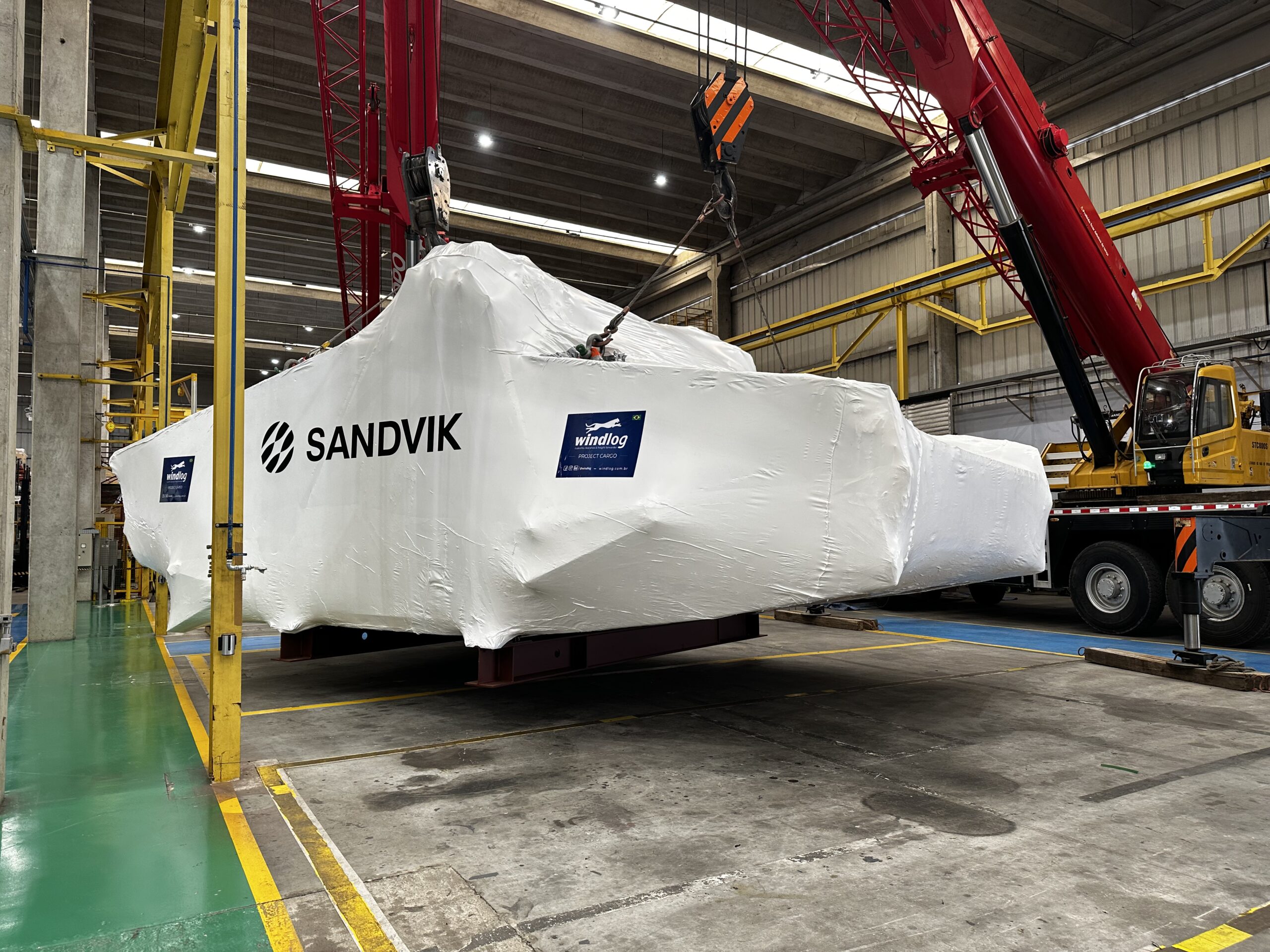 Windlog Coordinates Oversized Cargo Transport from Brazil to Peru