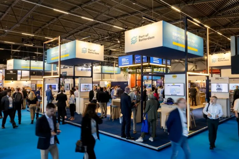 breakbulk-europe-exhibition-floor